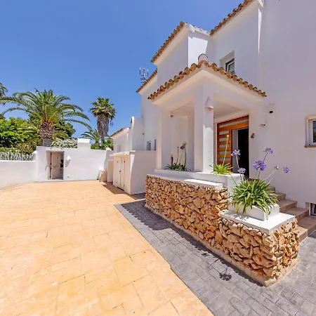 L'andragó Villa *